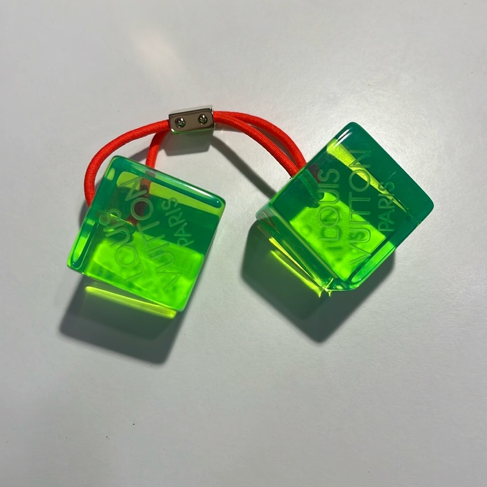 Louis Vuitton Pair of Giant Neon Green & Orange Hair Cubes in Box - Picture 6 of 7